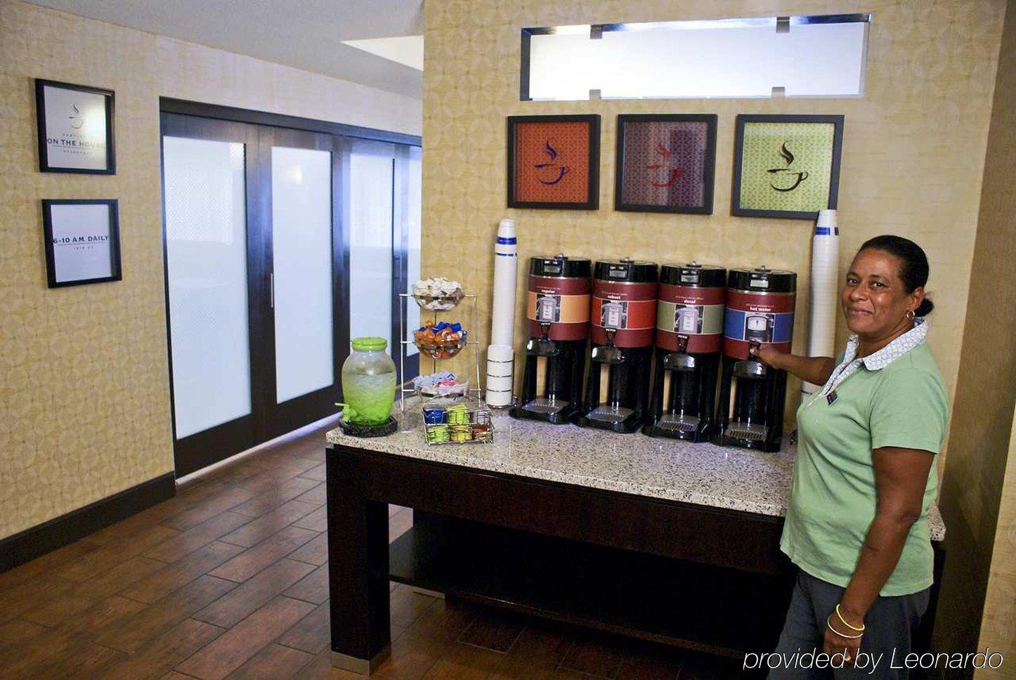 Spark By Hilton Tampa Brandon Restaurante foto